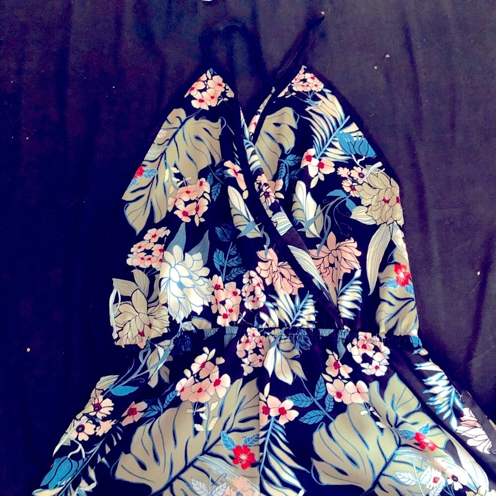 Women’s Romper size M